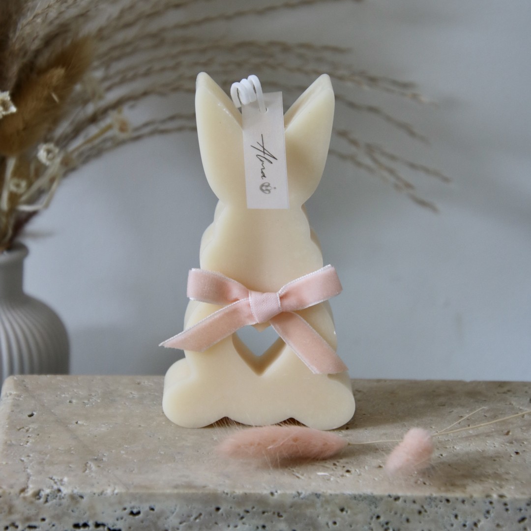 cute-easter-bunny-candle-