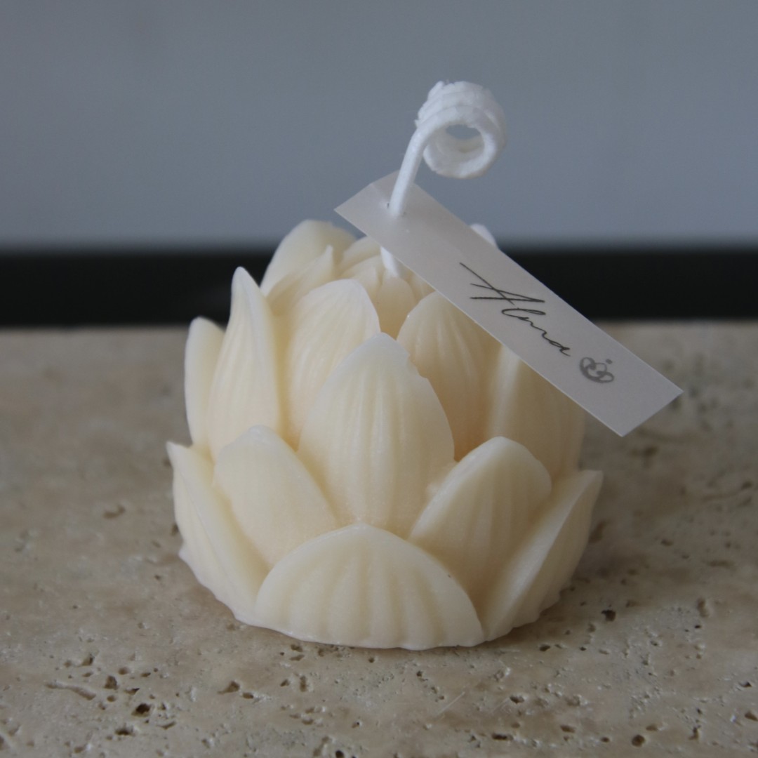 lotus-flower-candle